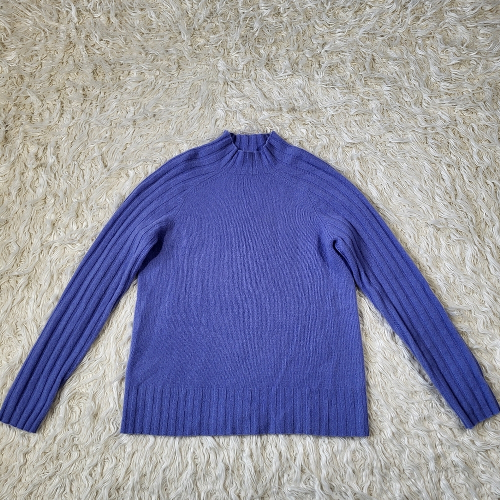 Vertical Design Cashmere Sweater Size Small